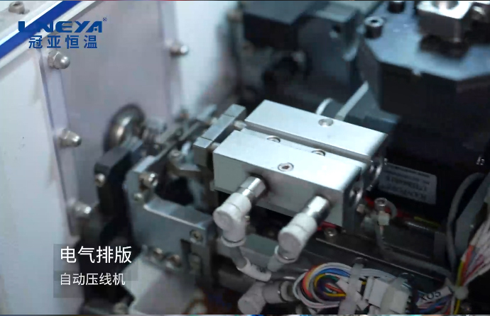 自動壓線機(jī)